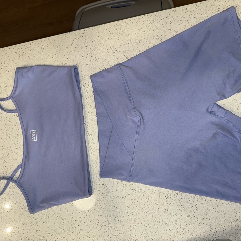 437 Women's Set